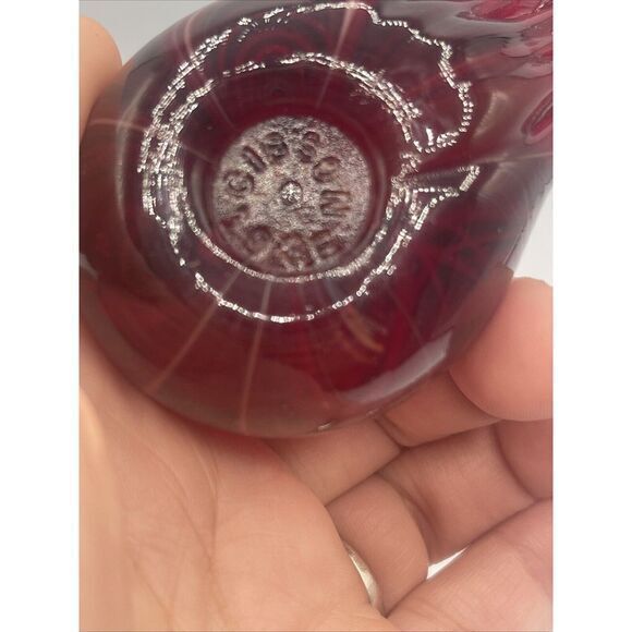 Gibson 1985 Red Glass Bird‎ Figurine - Picture 6 of 9